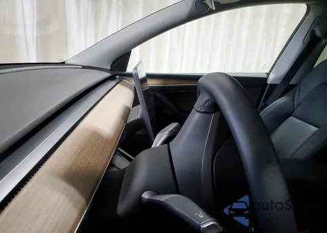 2023 Tesla Model Y из США, поврежденный, VIN 7SAYGDEE7PF925982